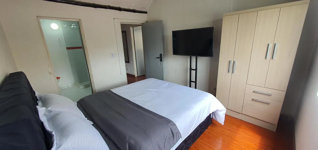 Guest house Portal Norte 170 Acogedoras Habitaciones Con Todos Los Servicios Bogota